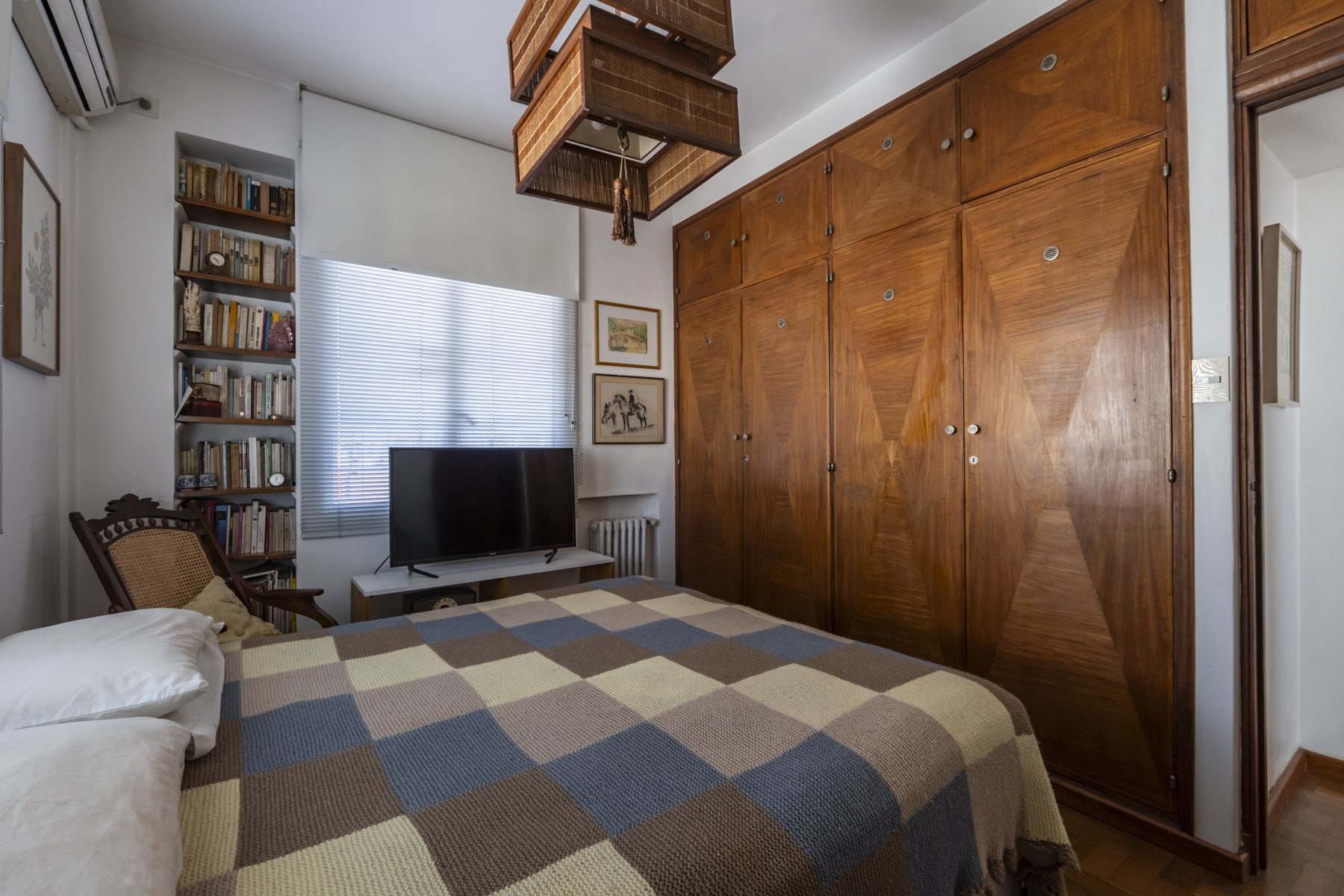 Astor Piazzolla’s “Castle in the Air”-The Composer’s Former Home in Buenos Aires